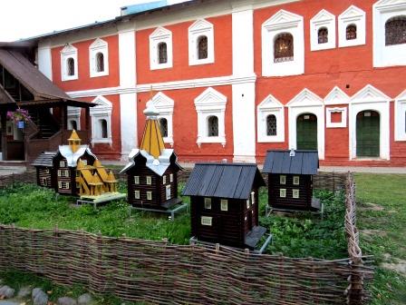 Жемчужина Золотого кольца ,Ярославль (теплоходная прогулка)